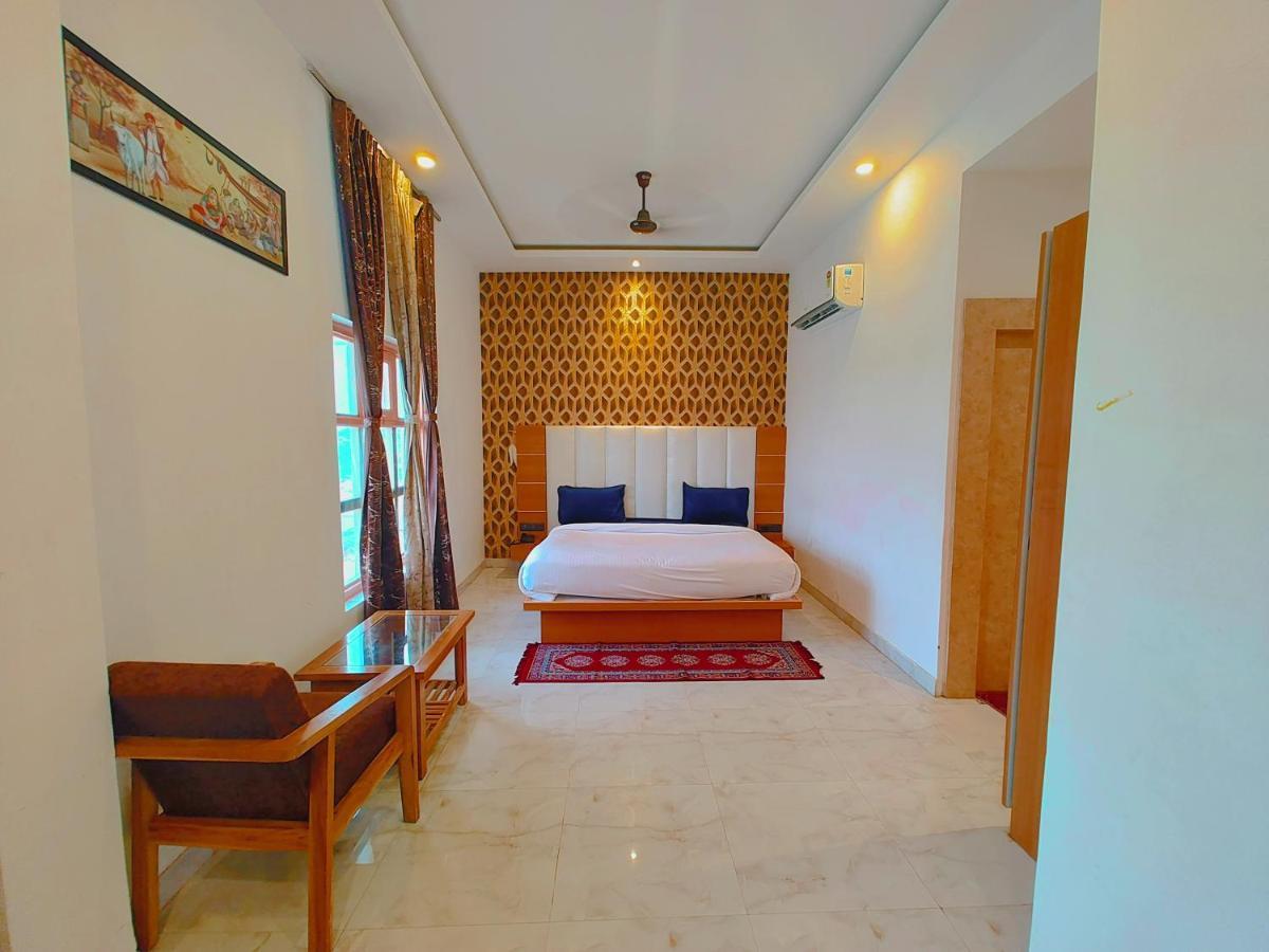 Avadh Sunshine Palace Hotel And Resort Ayodhya Esterno foto