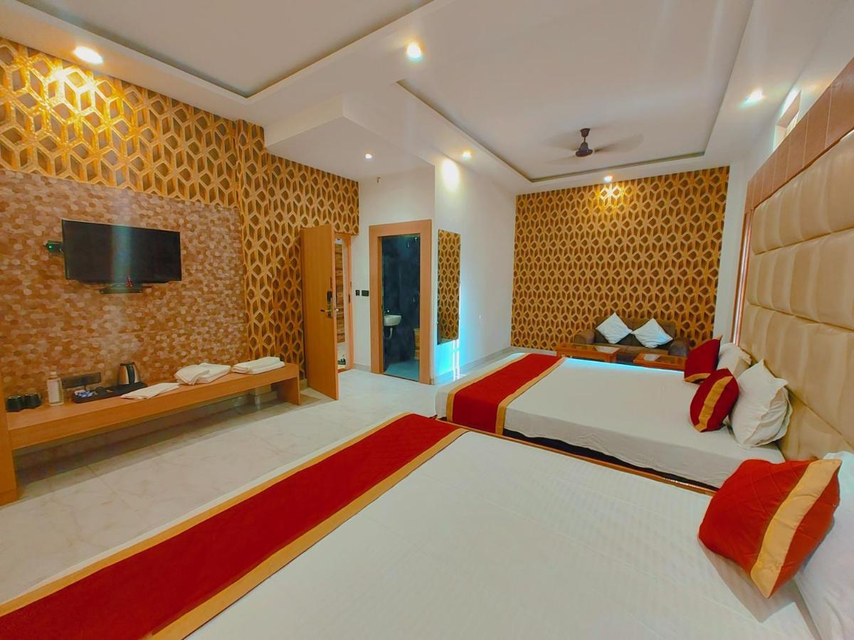 Avadh Sunshine Palace Hotel And Resort Ayodhya Esterno foto