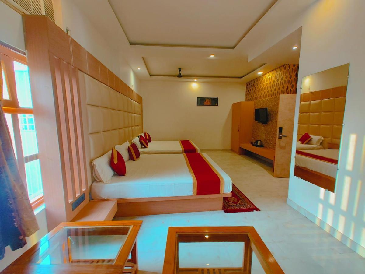 Avadh Sunshine Palace Hotel And Resort Ayodhya Esterno foto