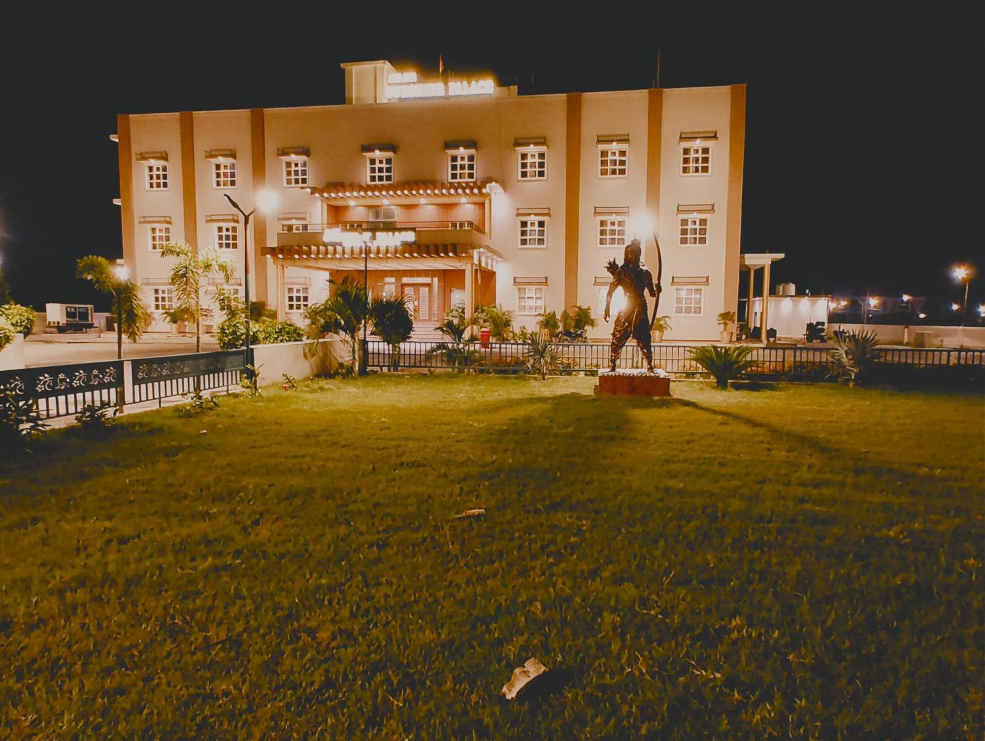 Avadh Sunshine Palace Hotel And Resort Ayodhya Esterno foto
