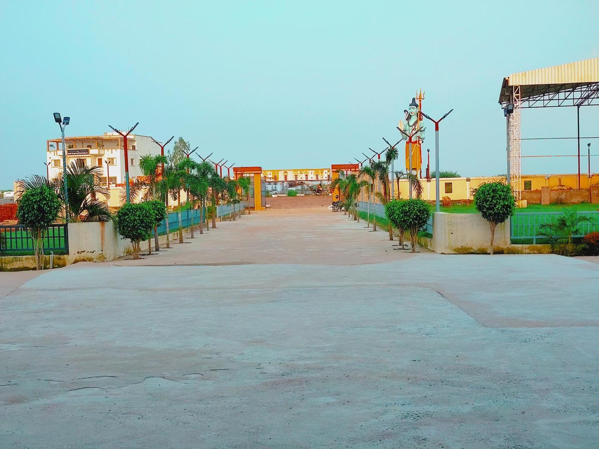 Avadh Sunshine Palace Hotel And Resort Ayodhya Esterno foto