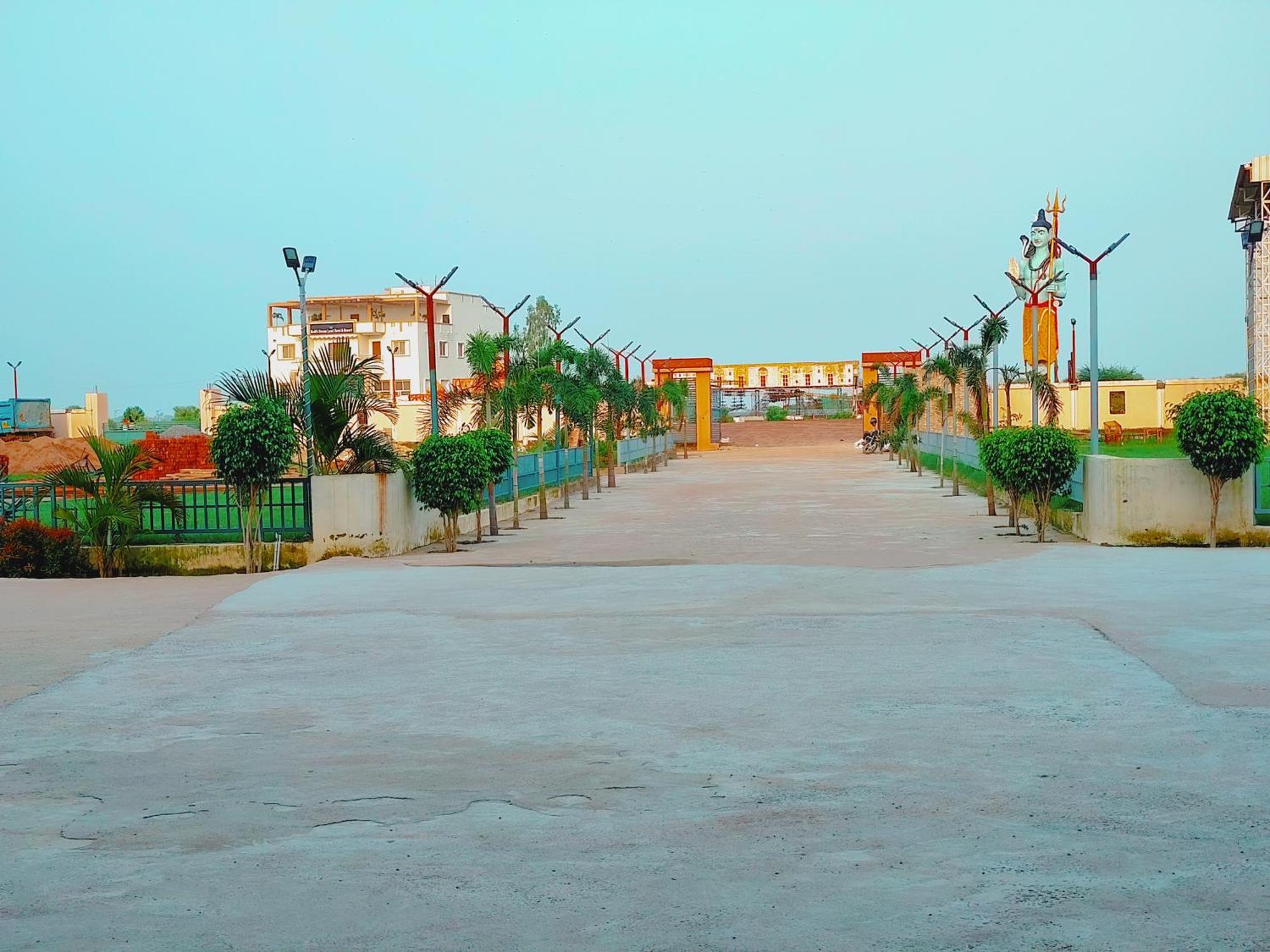Avadh Sunshine Palace Hotel And Resort Ayodhya Esterno foto