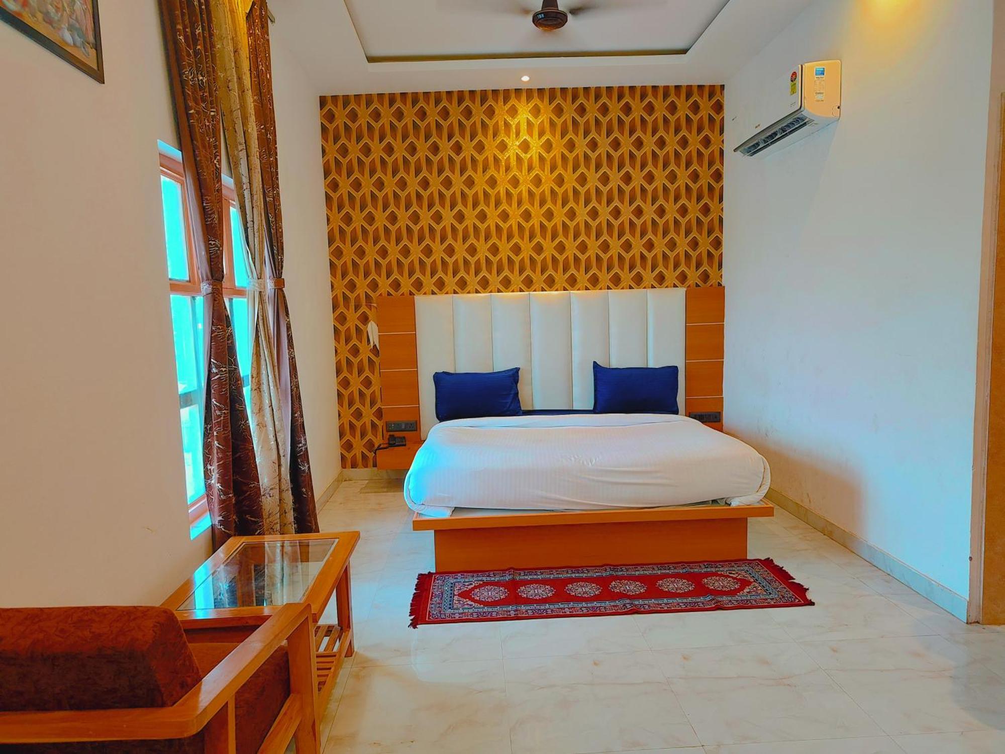 Avadh Sunshine Palace Hotel And Resort Ayodhya Esterno foto