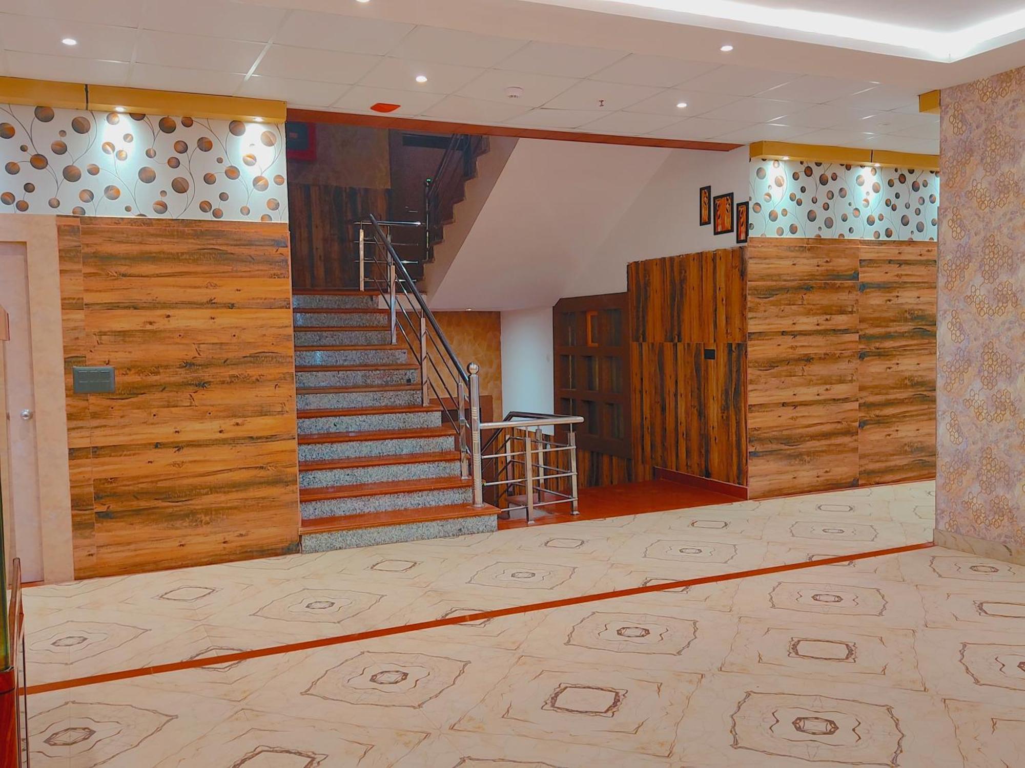 Avadh Sunshine Palace Hotel And Resort Ayodhya Esterno foto