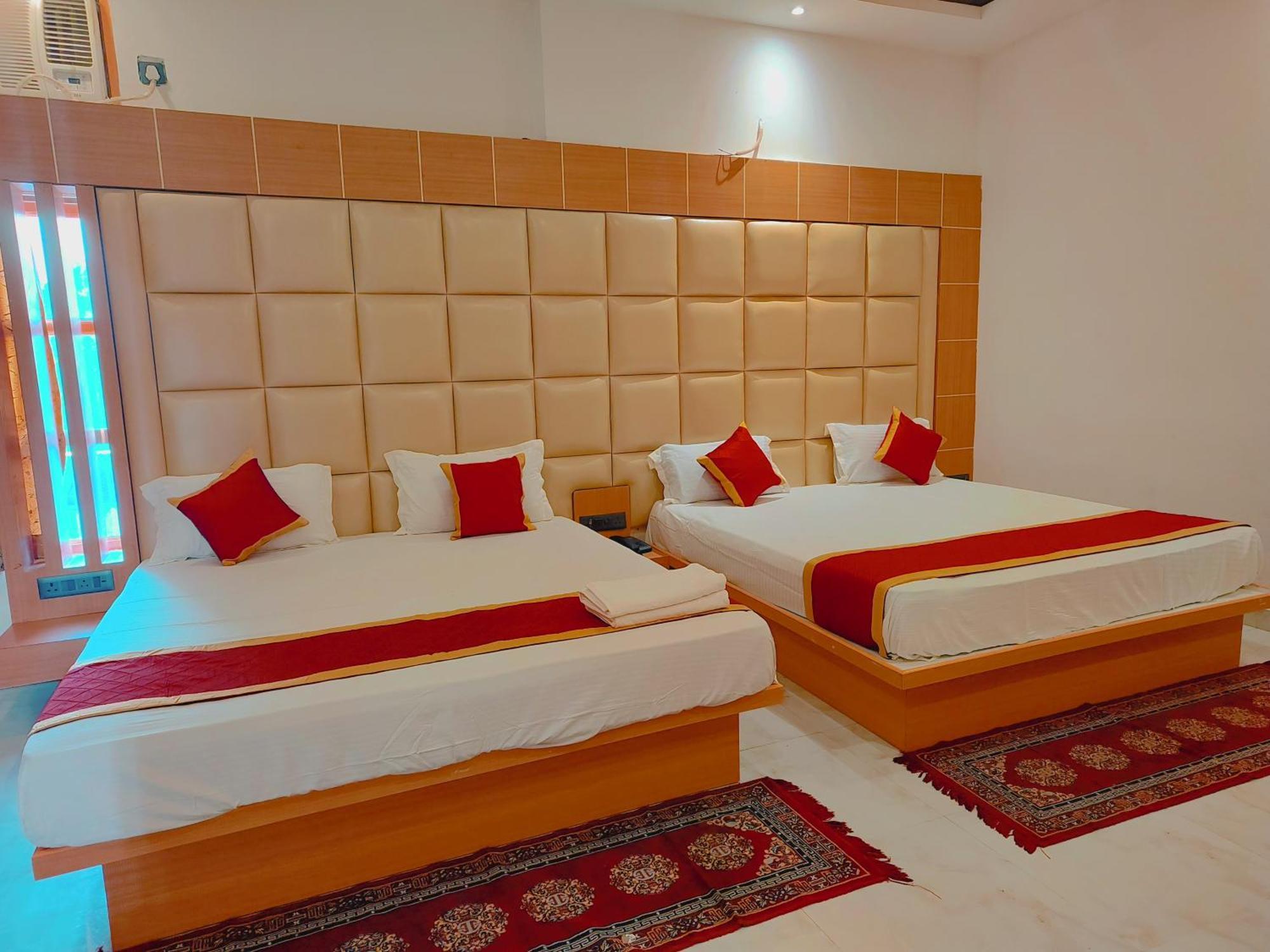 Avadh Sunshine Palace Hotel And Resort Ayodhya Esterno foto